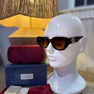 Gucci Brown Sunglasses GG1421S